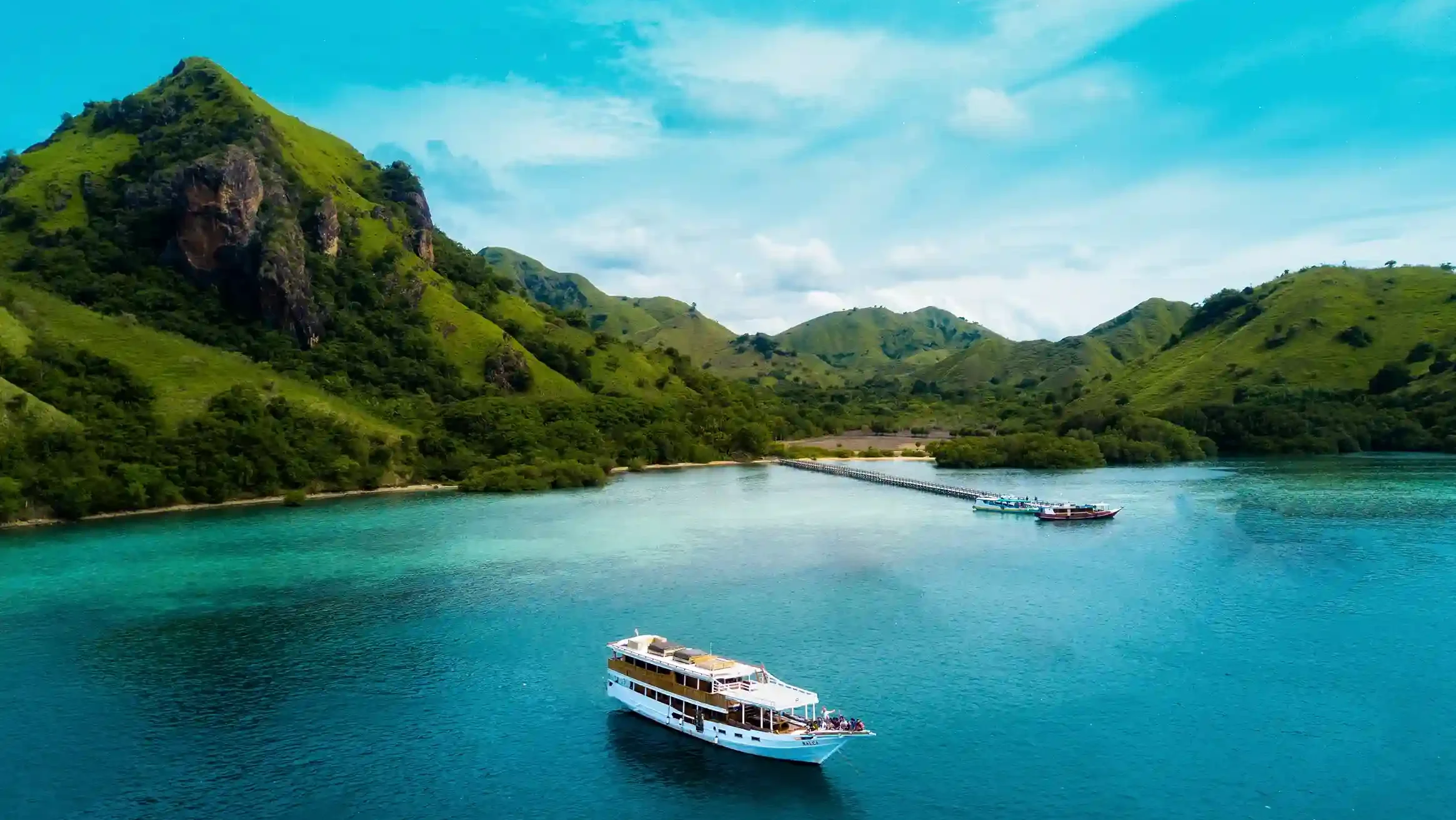 Honeymoon, Couples & Special‑Occasion Trips To Misool & Komodo
